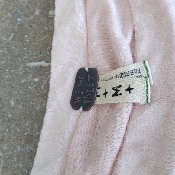 Free People... - Picture 3 of 4